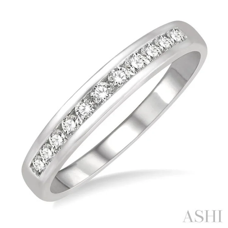 1/4 ctw Channel Set 11 Stone Round Cut Diamond Wedding Band in 14K White Gold