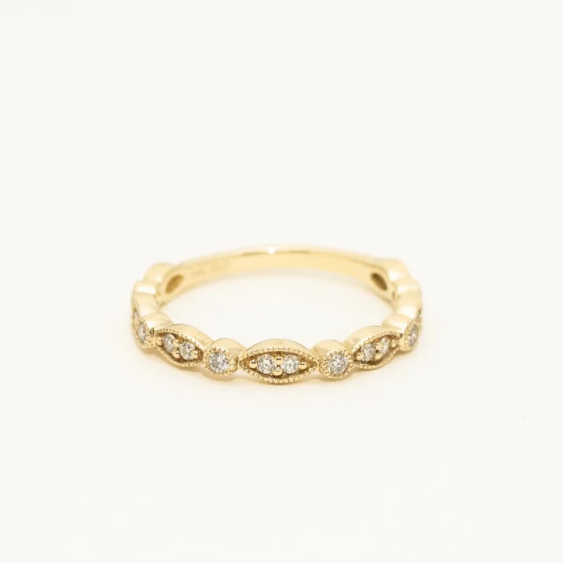 Diamond Band in 14kt Yellow Gold (1/4ct tw)