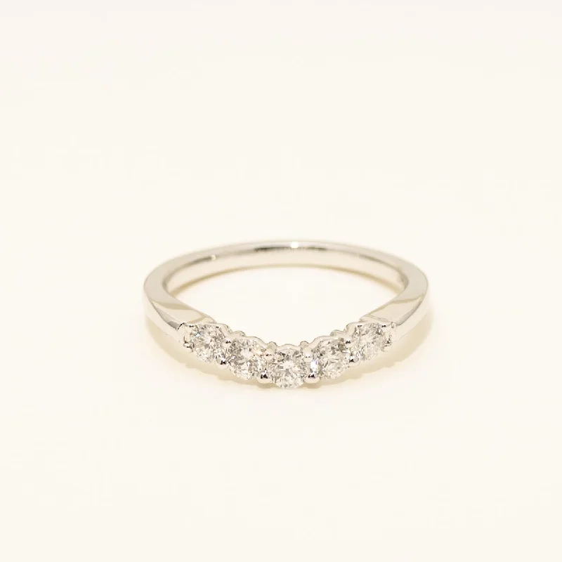 Diamond Five Stone Curved Band in 14kt White Gold (1/2ct tw)