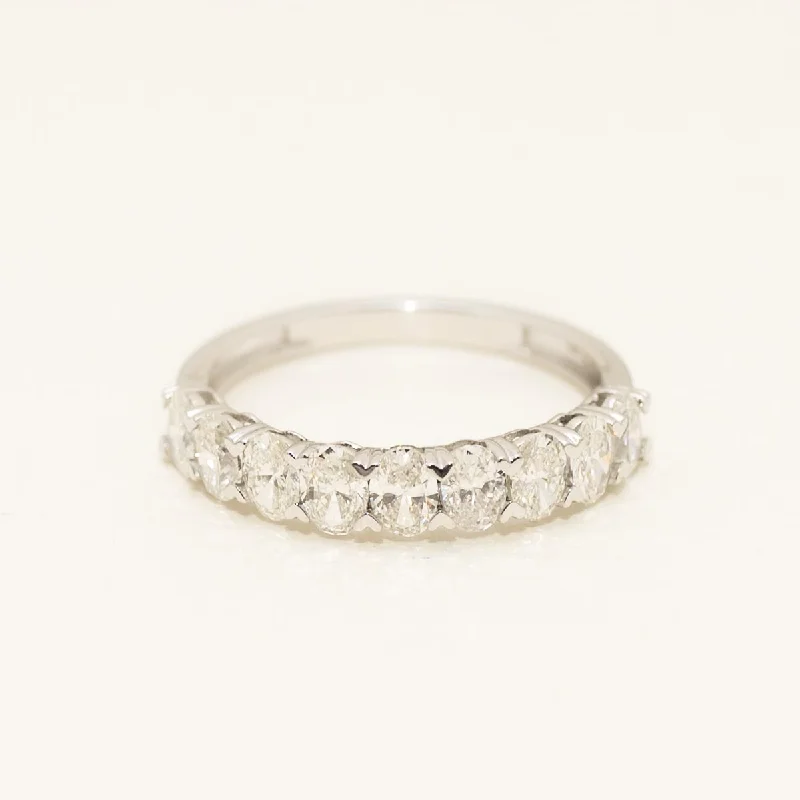 Oval Diamond Wedding Band in 14kt White Gold (1 1/5ct tw)