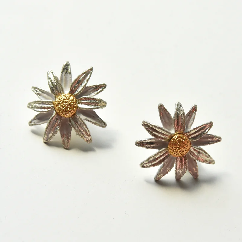 Daisy Stud Earrings