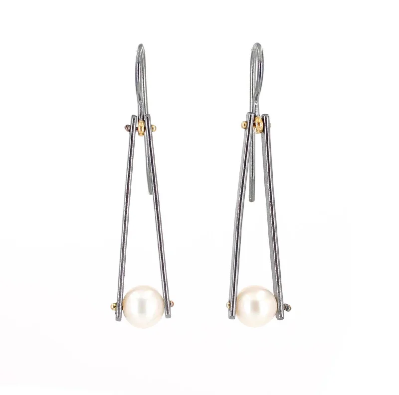 Pearl V Earrings