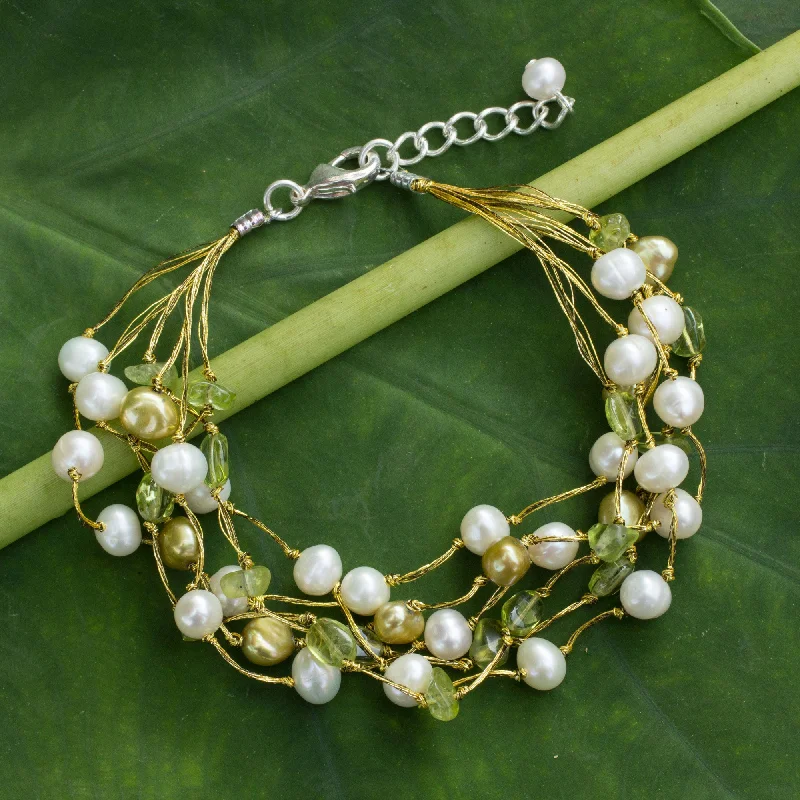 Cloud Forest Peridot & Pearl Beaded Bracelet