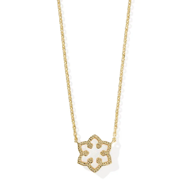 Kendra Scott Snowflake Short Pendant Necklace