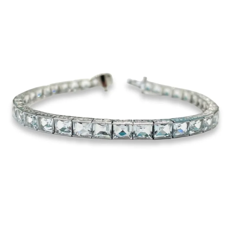 Post-1980s Platinum Aquamarine Line Bracelet